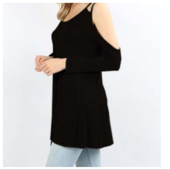 ✨LAST ONE✨Cold shoulder loose fit tunic - Picture 5 of 7